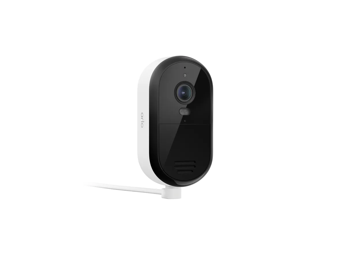 Arlo Essential Plug In